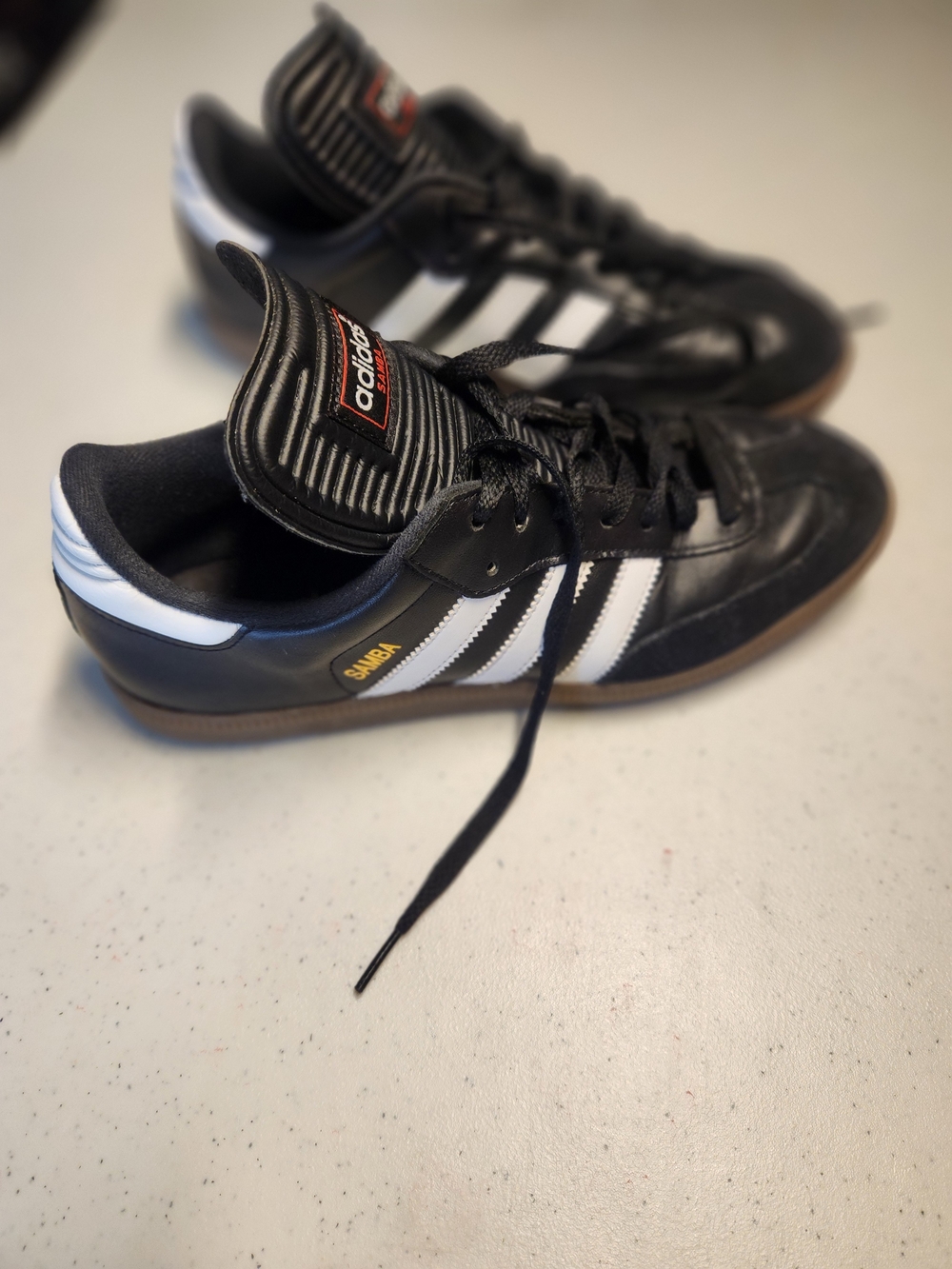 Adidas Samba Men's Black/White Gum Indoor Trainer - Picture 2 of 5
